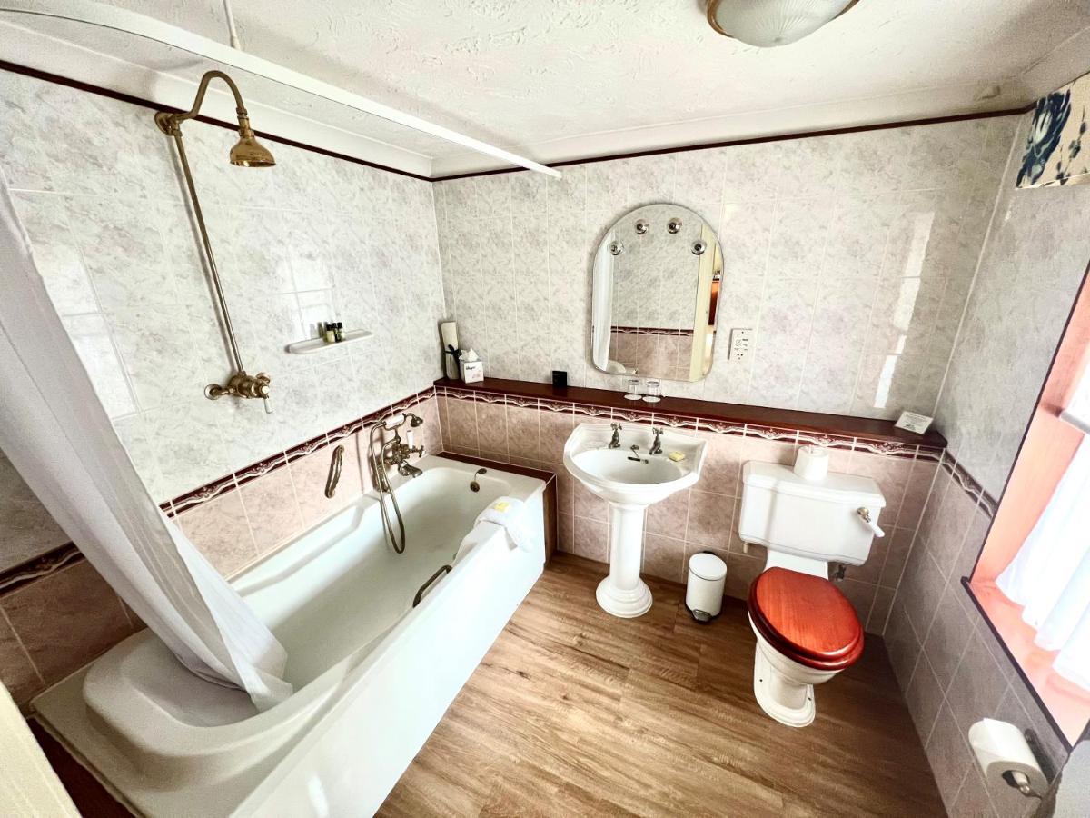 Passford House 3*